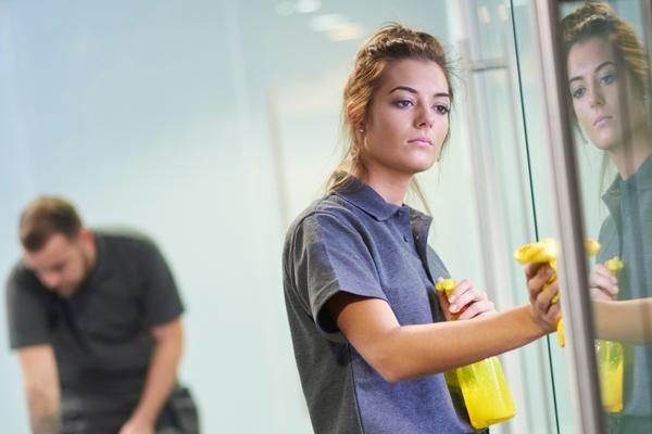 rengøring esbjerg erhvervsrengøring kontorrengøring glasrens pudsning